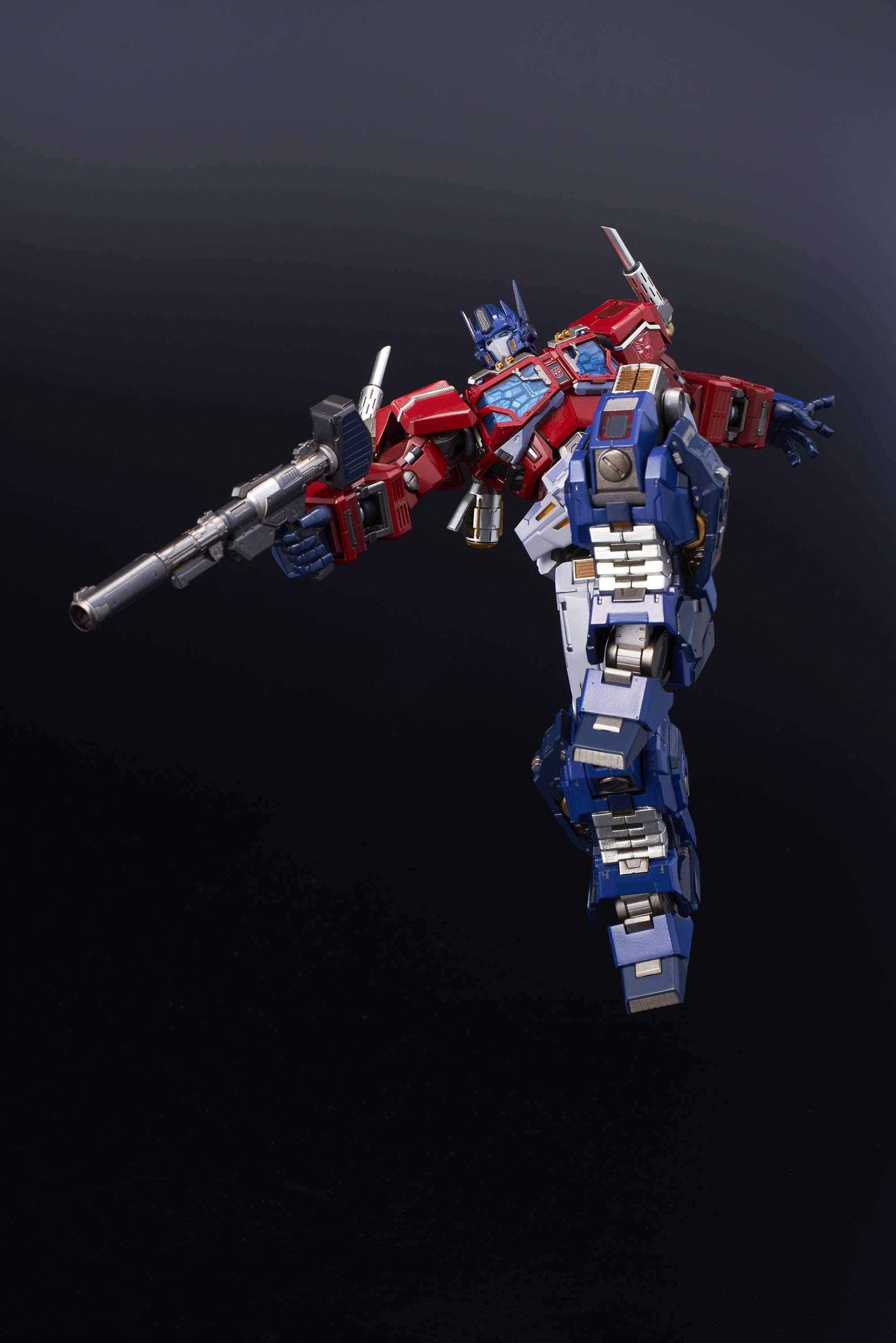 #05 Optimus Prime "Transformers", Flame Toys Kuro Kara Kuri - Image 12