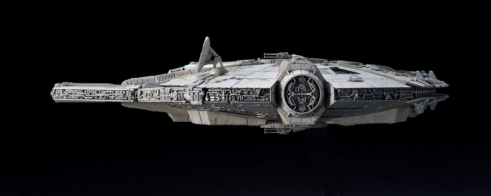 Star Wars The Rise of Skywalker Millennium Falcon 1/144 Scale Model Kit - Image 13