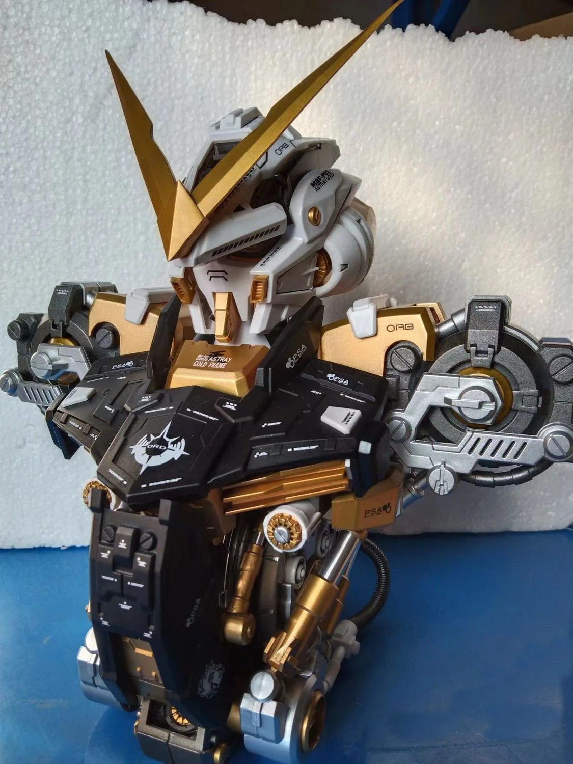 1/35 Astray Busts Gold - Image 2