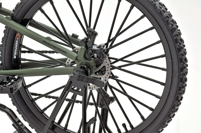 TomyTec Little Armory 1/12 LM003 Montague Paratrooper Folding MTB Bike - Image 12