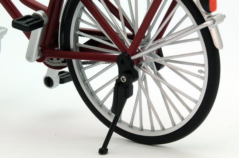 TomyTec Little Armory 1/12 LM005 Commuting Bicycle Defense School Maroon - Image 5