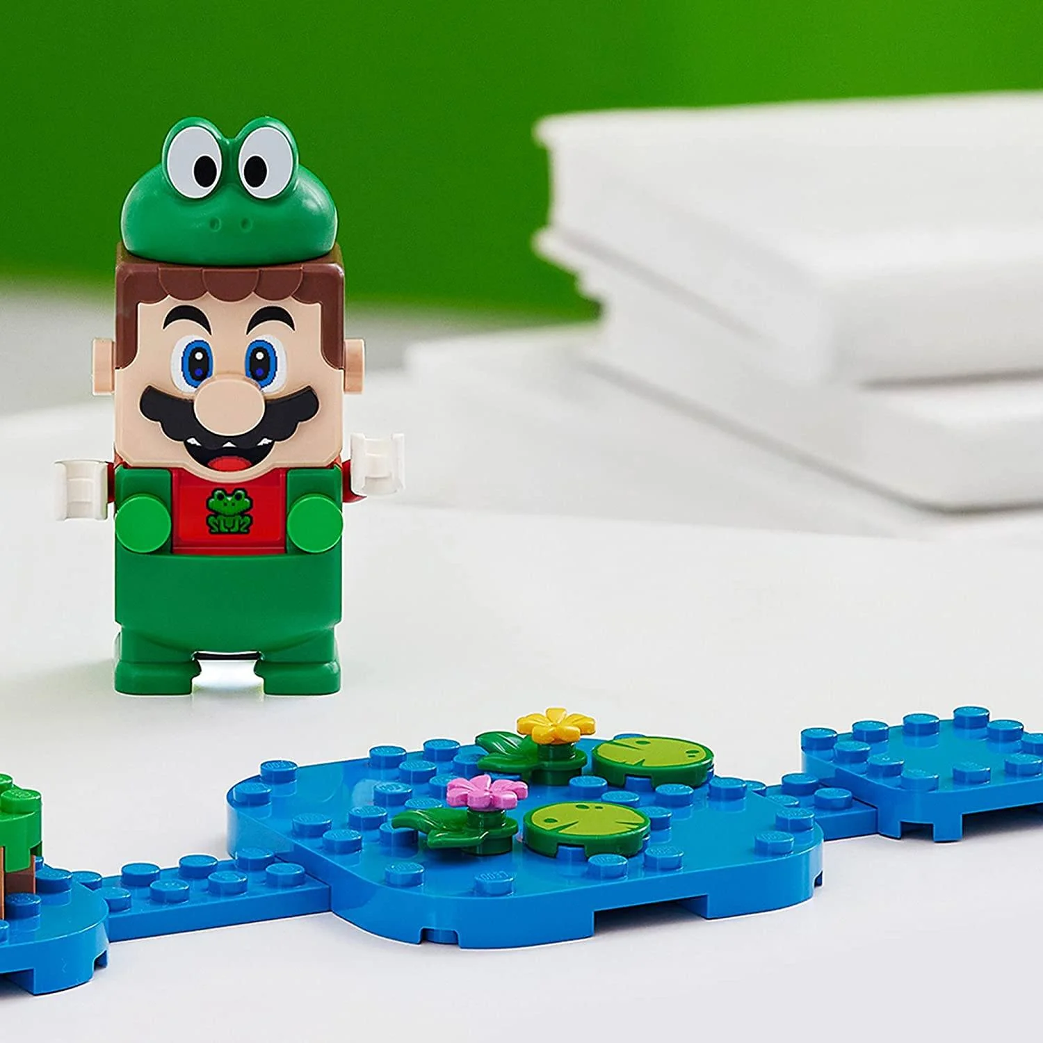 71392 Frog Mario Power-Up - Image 3