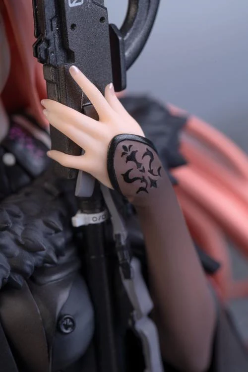 A-Z (C) 1/7 Scale Figure - Image 9