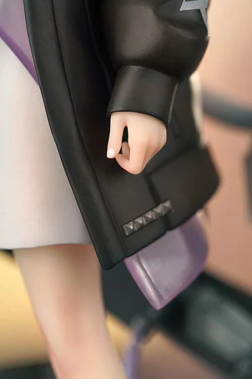 A-Z [E] 1/7 Scale Figure - Image 12