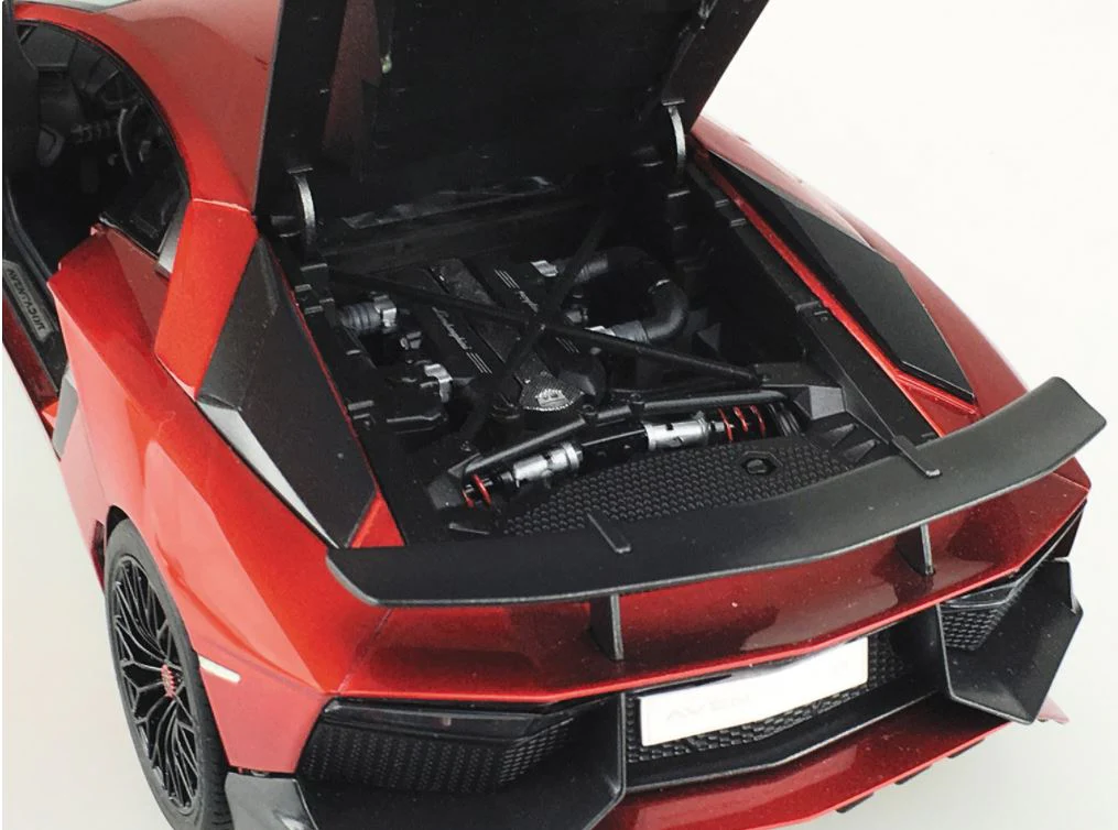 Aoshima 1/24 '15 Lamborghini Aventador SV - Image 5