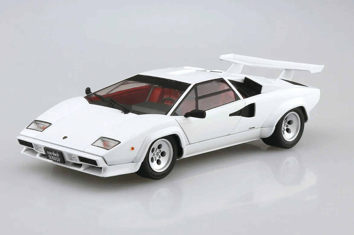 Aoshima 1/24 '85 Lamborghini Countach 5000QV