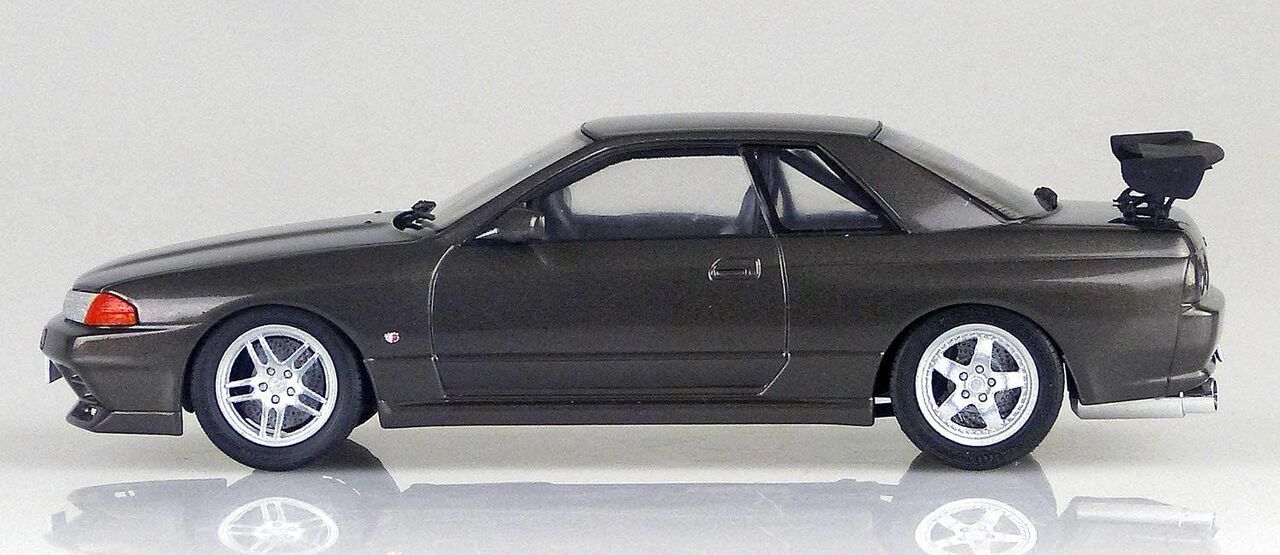Aoshima 1/24 Initial D RIN HOJYO BNR32 Skyline GT-R - Image 4