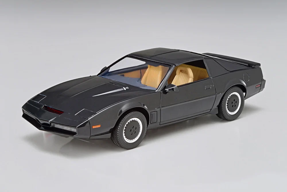 Knight Rider Knight 2000 K.I.T.T. (Season 1) Scanner & Sound Unit 1/24 Scale Model Kit - Image 2