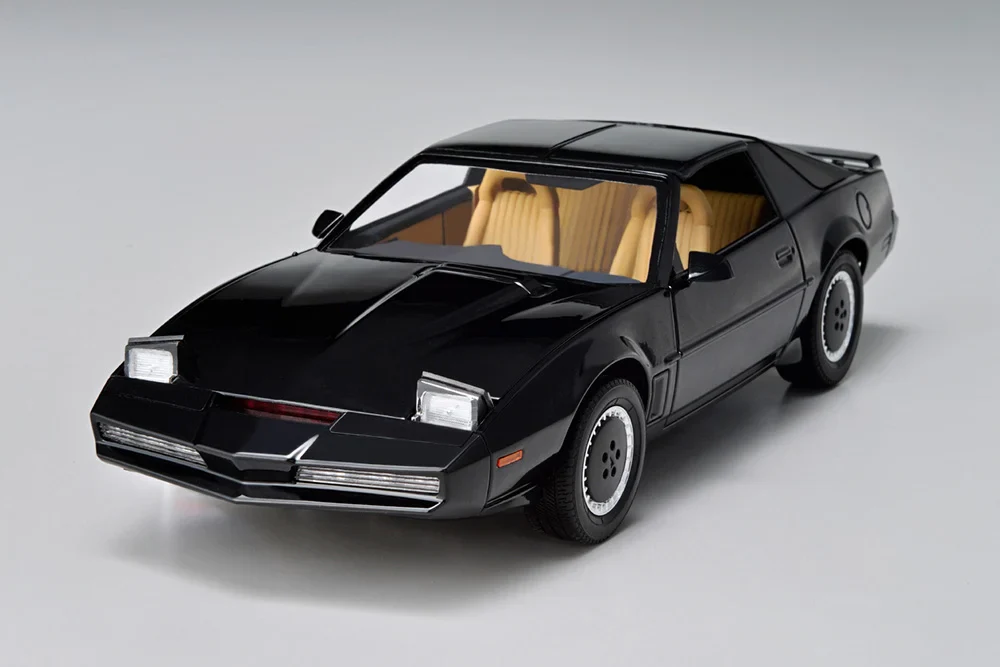 Knight Rider Knight 2000 K.I.T.T. (Season 1) Scanner & Sound Unit 1/24 Scale Model Kit - Image 5