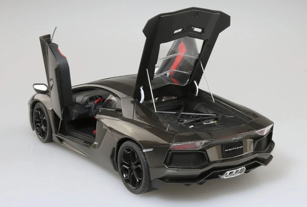 Aoshima 1/24 Lamborghini Aventador LP700-4 '11 - Image 4