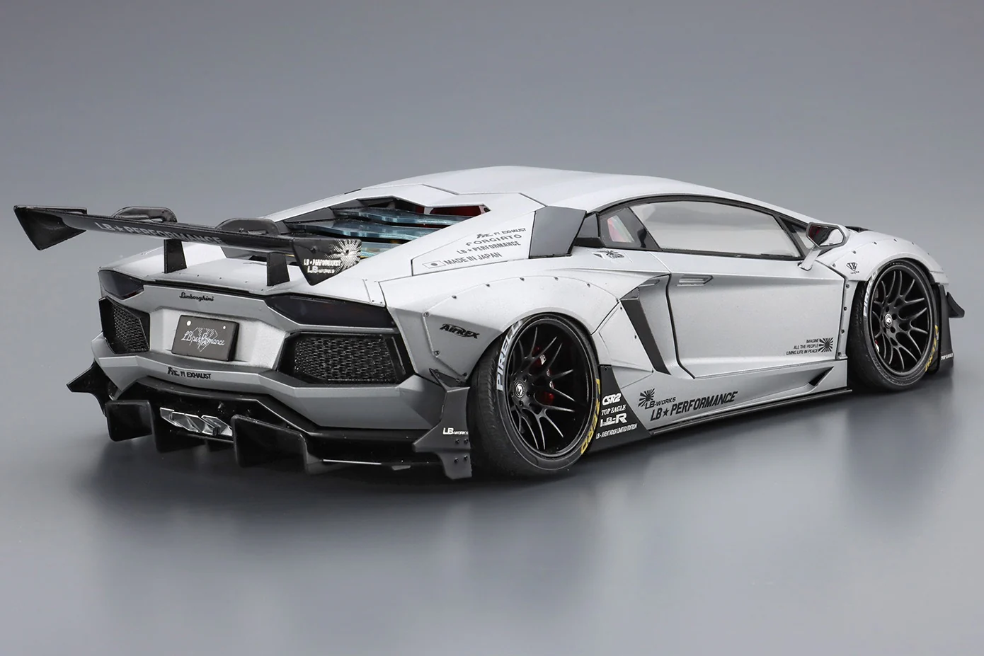 Aoshima 1/24 LB-Works Lamborghini Aventador Limited Edition Ver.1 - Image 2