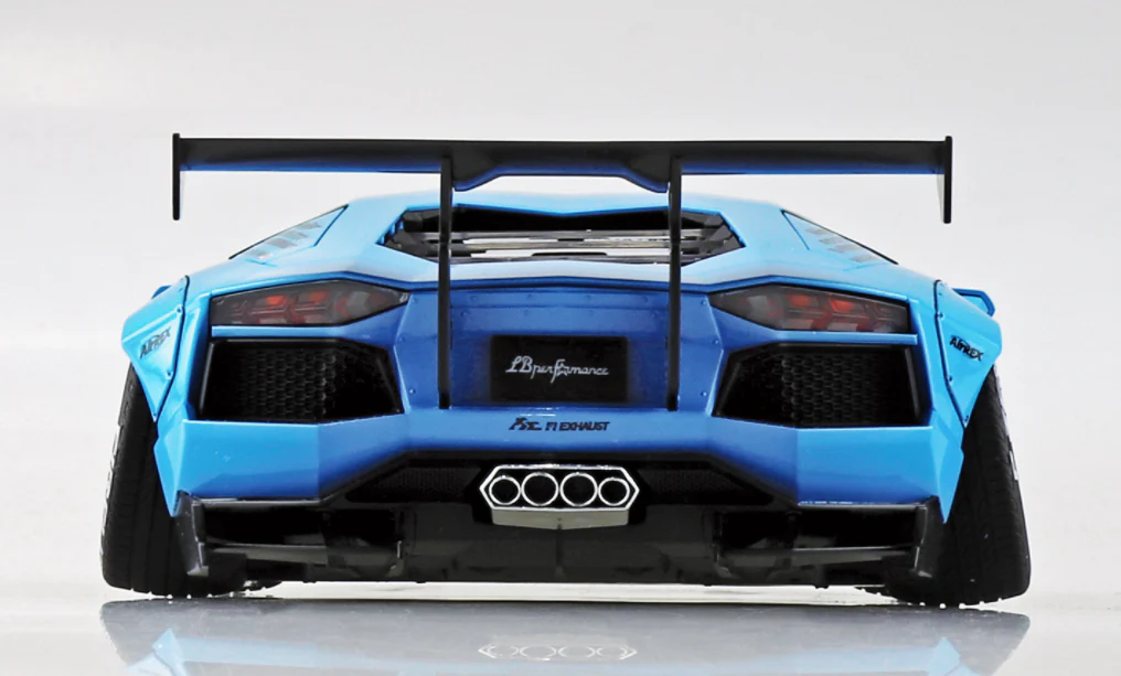 Aoshima 1/24 LB-Works Lamborghini Aventador Ver.1 - Image 7