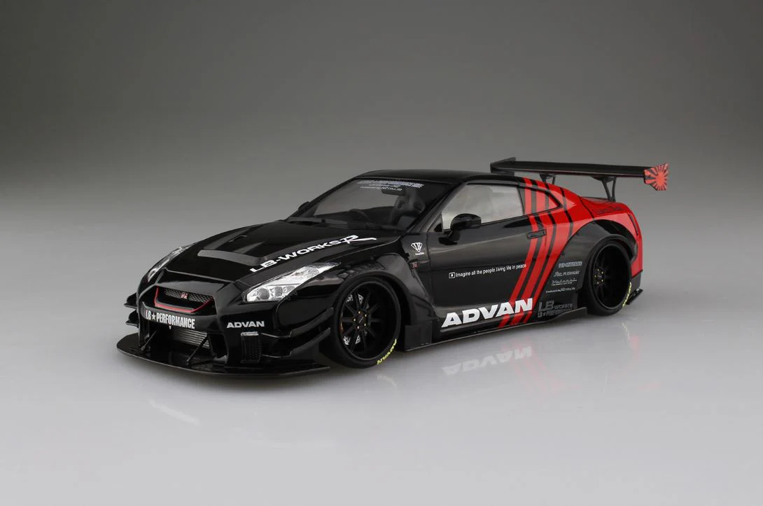 Aoshima 1/24 LB Works R35 GT-R type 2 Ver.2 - Image 2