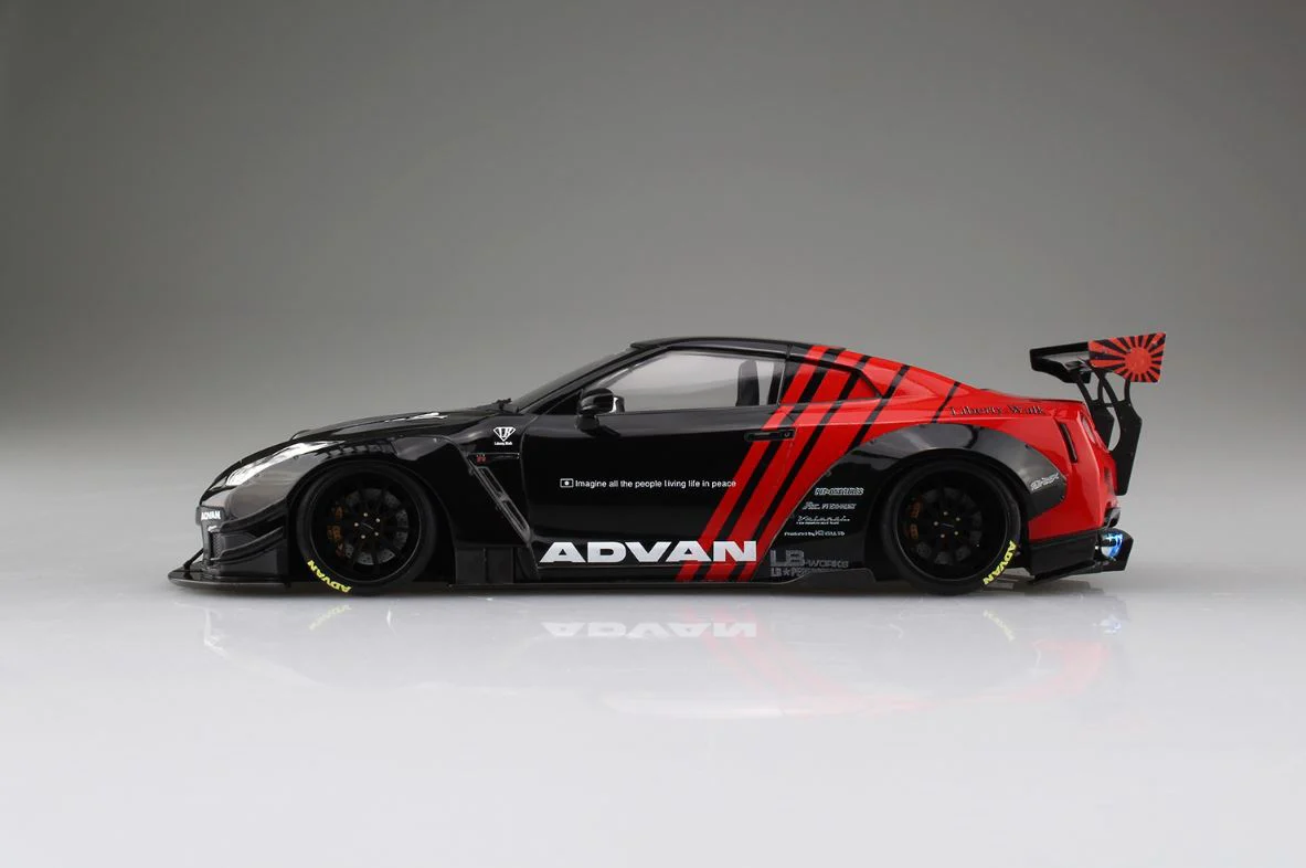 Aoshima 1/24 LB Works R35 GT-R type 2 Ver.2 - Image 5