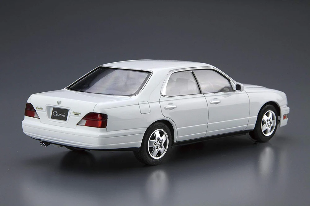 Aoshima 1/24 Nissan Y33 Cedric/Gloria Granturismo Ultima '95 - Image 3