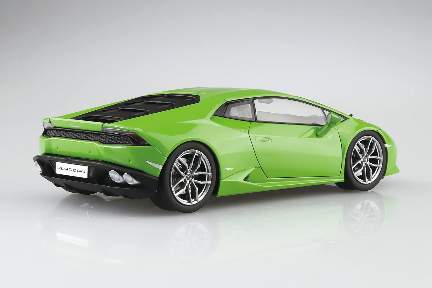 Aoshima 1/24 Pre-Painted '14 Lamborghini Huracan No.4-A Green - Image 2