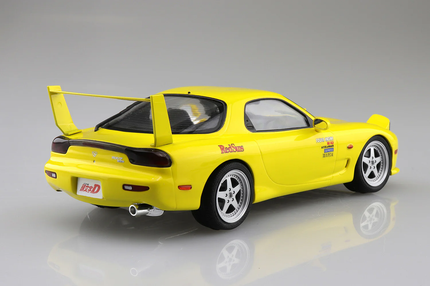 Aoshima 1/24 Pre-Painted Initial D Takahashi Keisuke FD3S RX-7 Comics Vol.1 Ver. Model Kit - Image 3