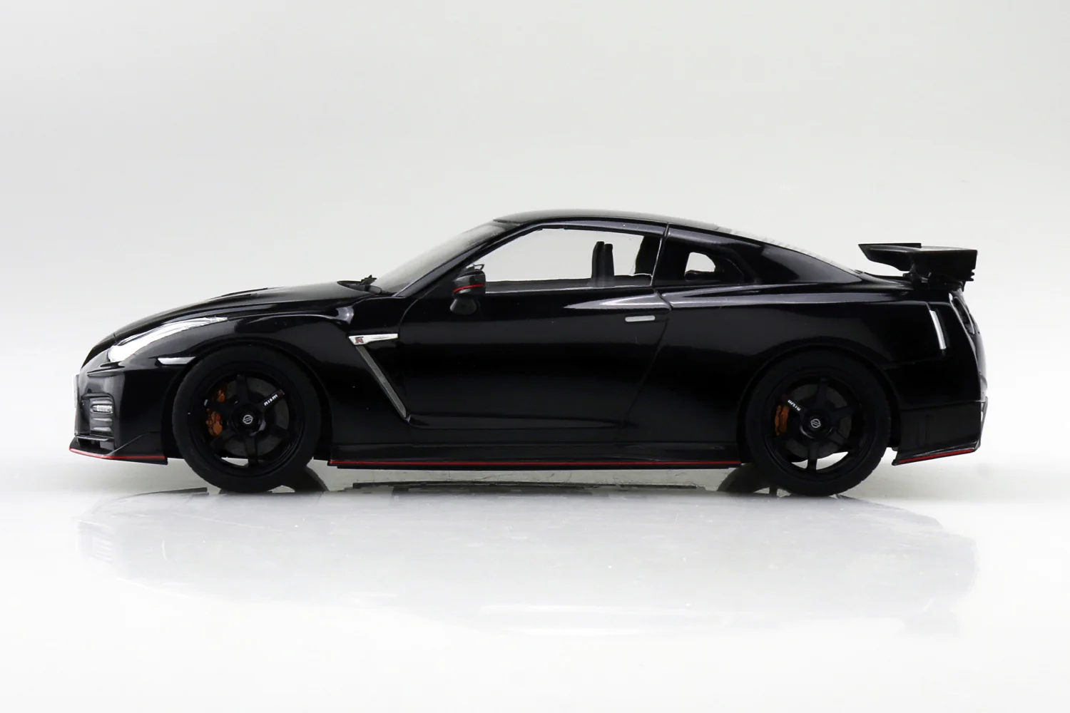 Aoshima 1/24 Snap Car #05-MB 1/24 R35 NISSAN GT-R NISMO 2017 Meteor Flake Black Pearl - Image 3