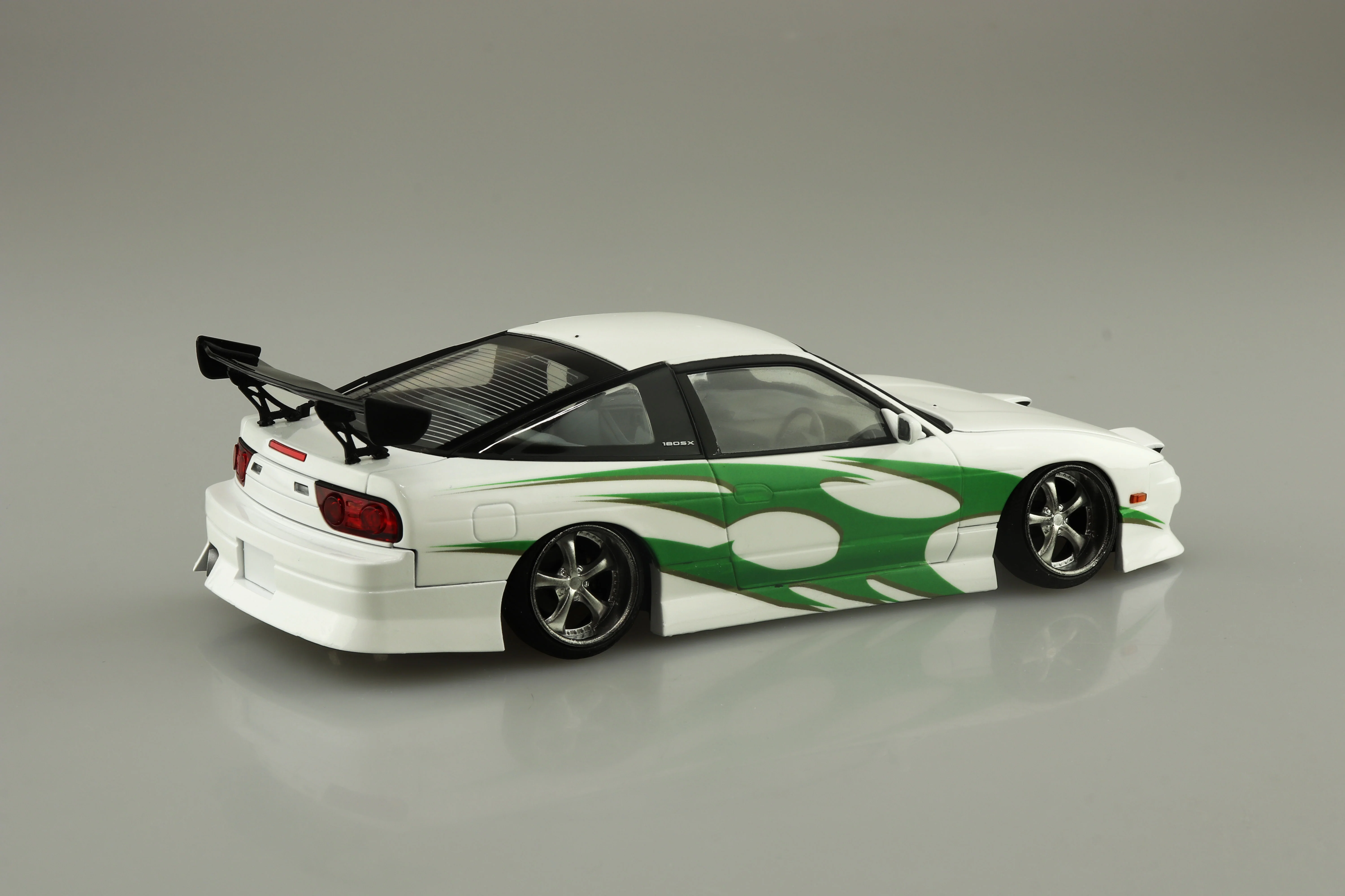 Tuned Car No.98 Nissan URAS RPS13 180SX '96 (Ver.2) 1/24 Scale Model Kit - Image 2