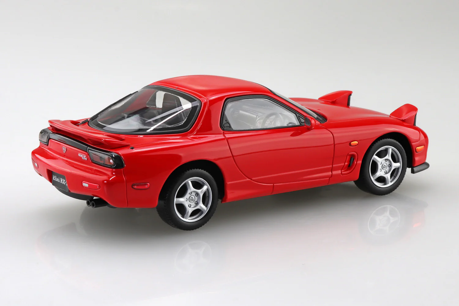 Aoshima 1/32 SNAP KIT #04-VR, Efini FD3S RX-7 (Vintage Red) - Image 3