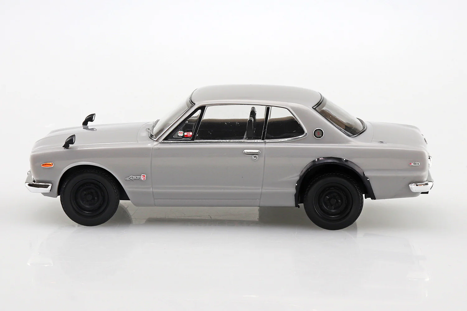 Aoshima 1/32 Snap Kit #09-A-SV Nissan C10 Skyline 2000GT-R(Silver) - Image 3