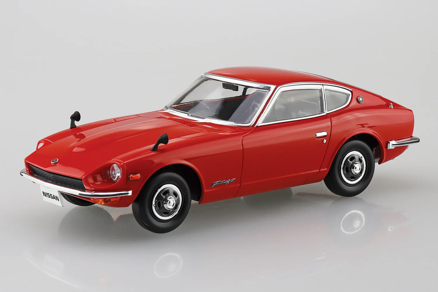 Aoshima 1/32 SNAP KIT #13-B Nissan S30 Fairlady Z (Red) - Image 2