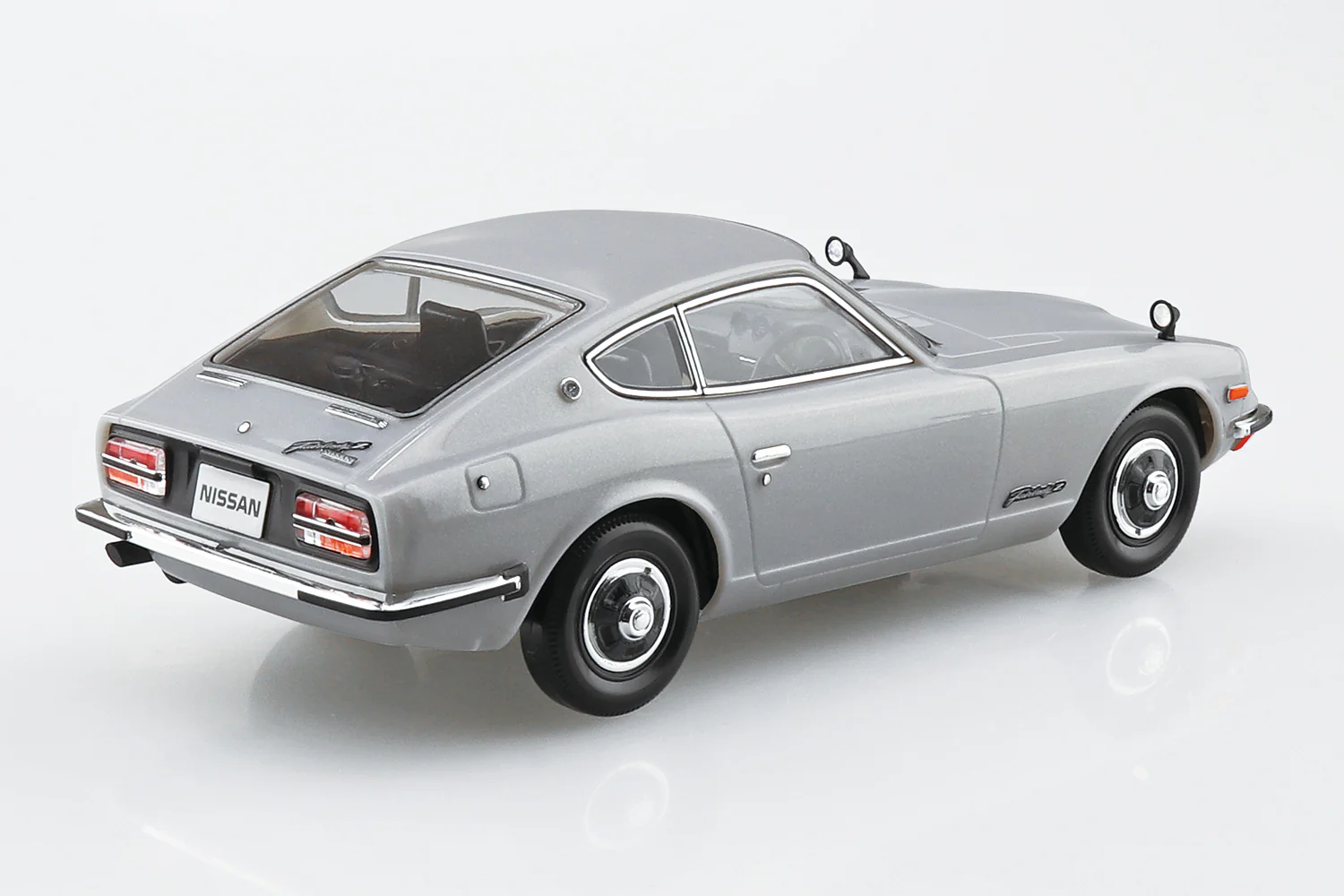 Aoshima 1/32 SNAP KIT #13-D Nissan S30 Fairlady Z (Silver) - Image 3