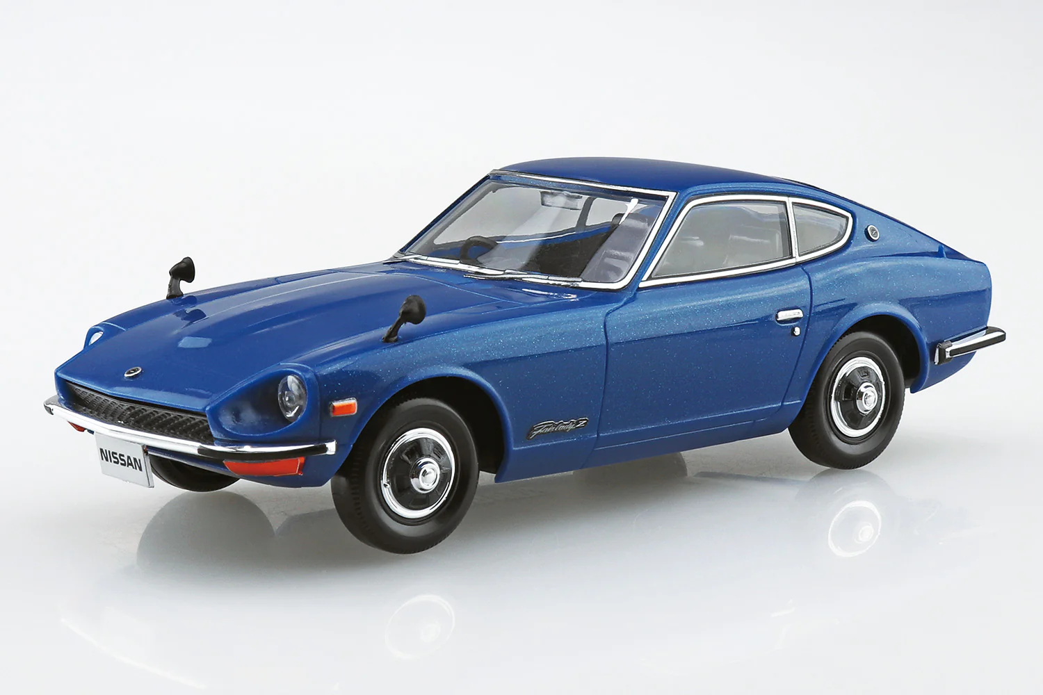 Aoshima 1/32 SNAP KIT #13-E Nissan S30 Fairlady Z (Blue Metallic)
