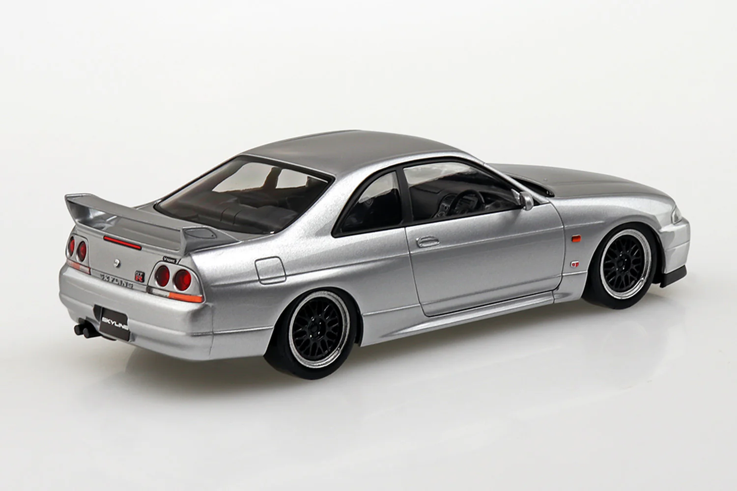Aoshima 1/32 SNAP KIT #15-SP4 Nissan R33 Skyline GT-R Custom Wheel (Sonic Silver) - Image 3