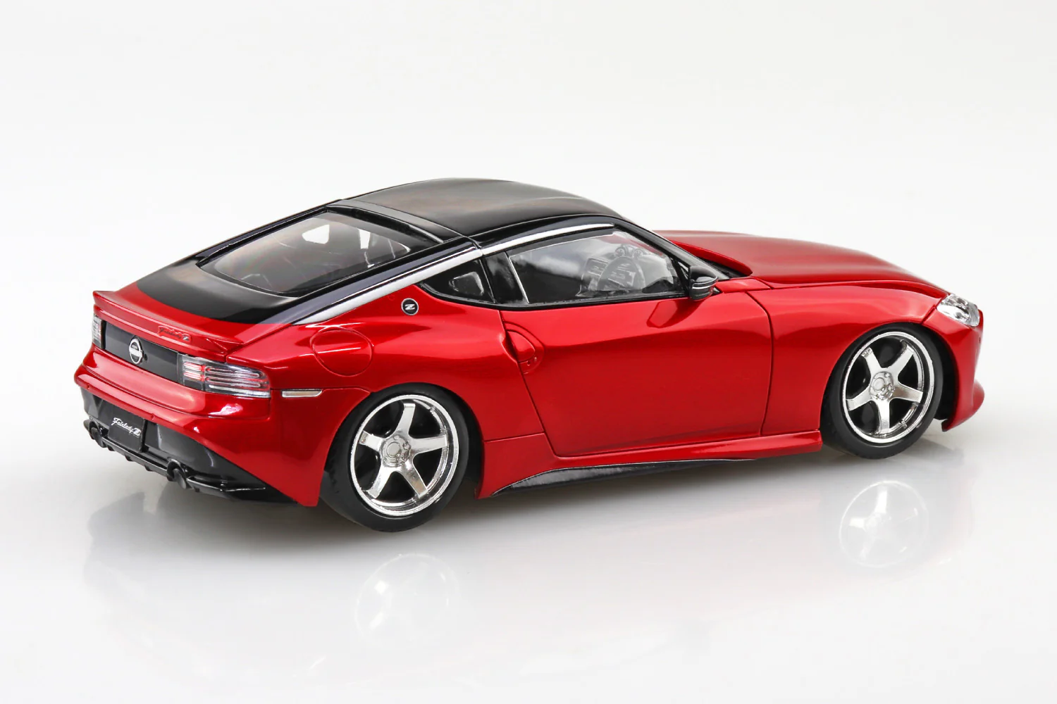 Aoshima 1/32 SNAP KIT #17CU-CR Nissan RZ34 Fairlady Z Custom Wheel(Carmine Red) - Image 3