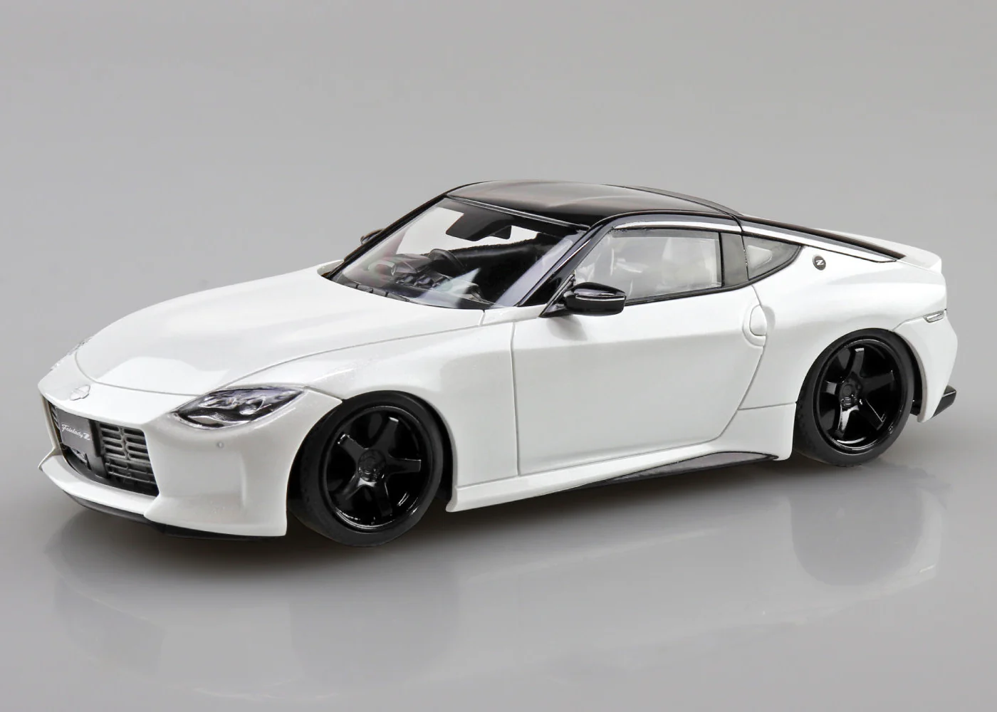 Aoshima 1/32 SNAP KIT #17CU-PW Nissan RZ34 Fairlady Z Custom Wheel(Prism White)