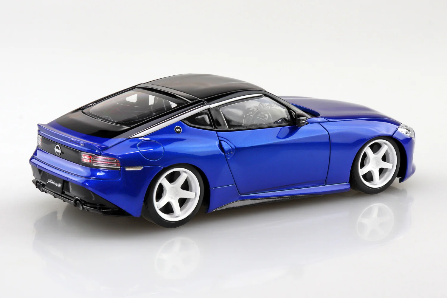 Aoshima 1/32 SNAP KIT #17CU-SB Nissan RZ34 Fairlady Z Custom Wheel(Seiran Blue) - Image 3