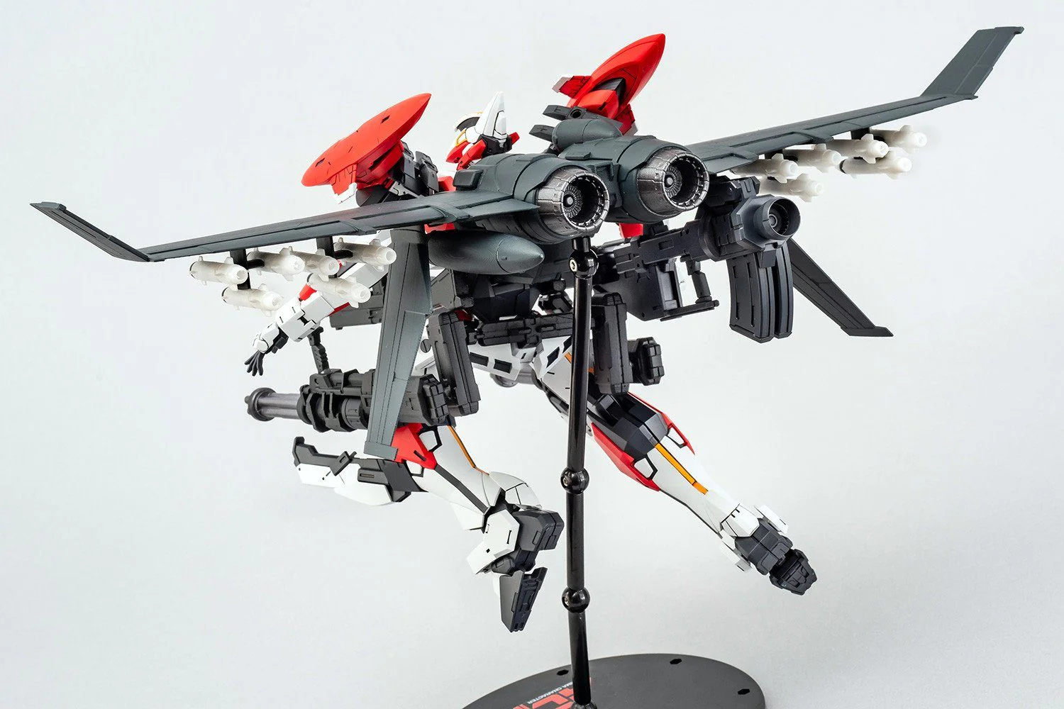 Aoshima 1/48 ARX-8 LAEVATEIN THE LAST DECISIVE BATTLE VER. - Image 4