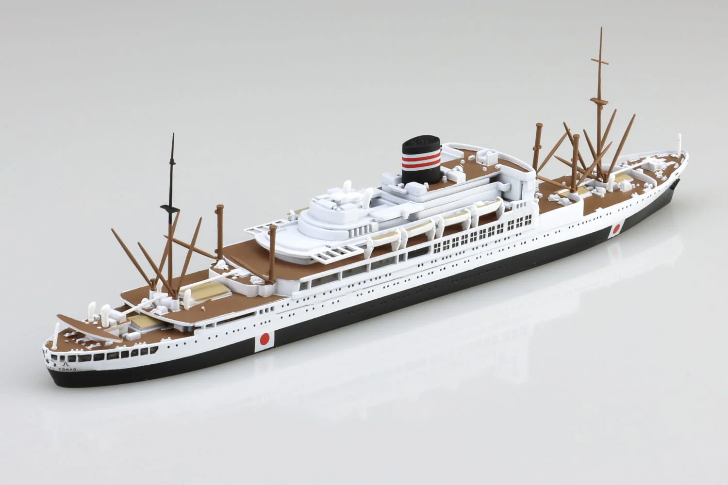 Aoshima 1/700 Japanese Passenger Liner YAWATA-MARU - Image 3