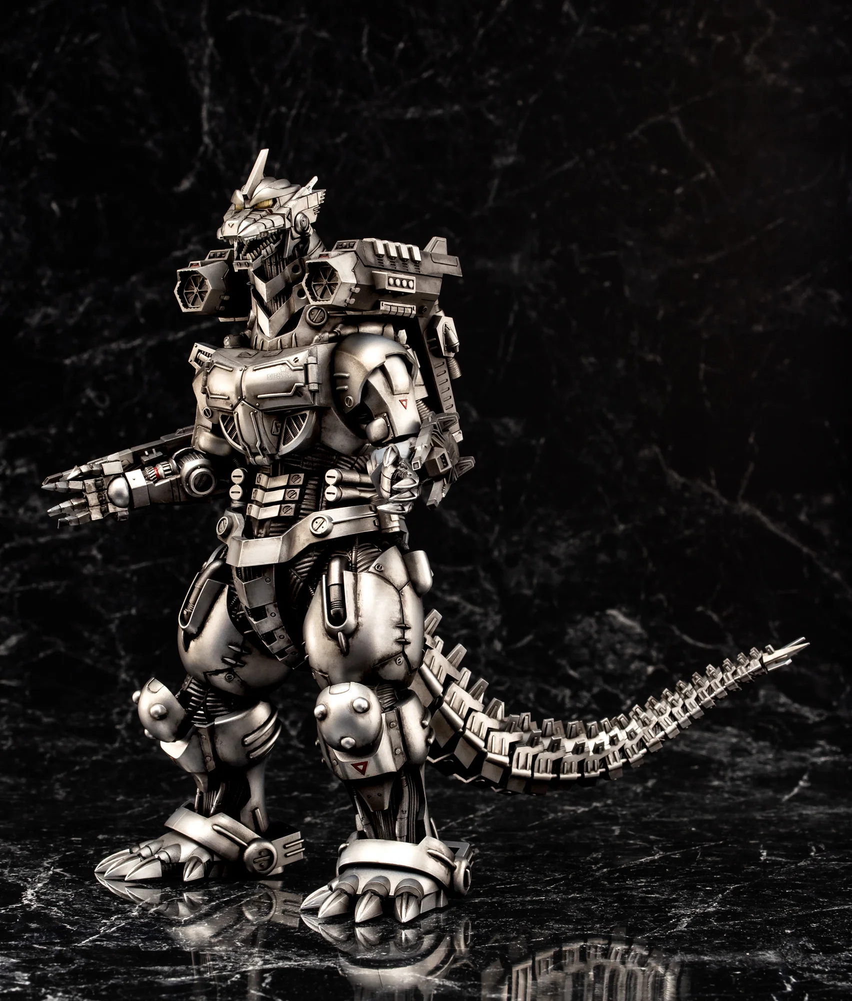 Aoshima Godzilla Tokyo SOS(2003) Multi Purpose-Fighting System Kiryu - Image 8