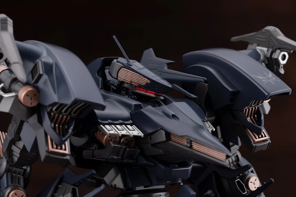 Armored Core 4 Variable Infinity Rayleonard 03-AALIYAH Orlea 1/72 Scale Model Kit - Image 10
