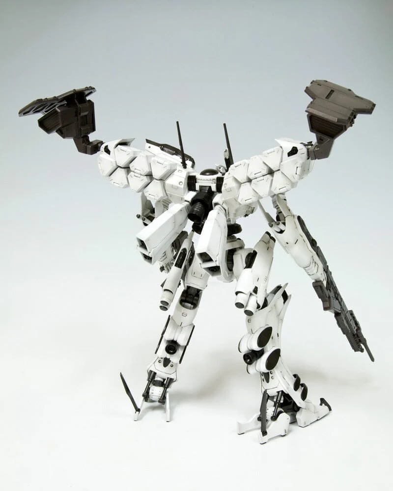 Armored Core Variable Infinity White Glint (Line Ark) Model Kit - Image 2