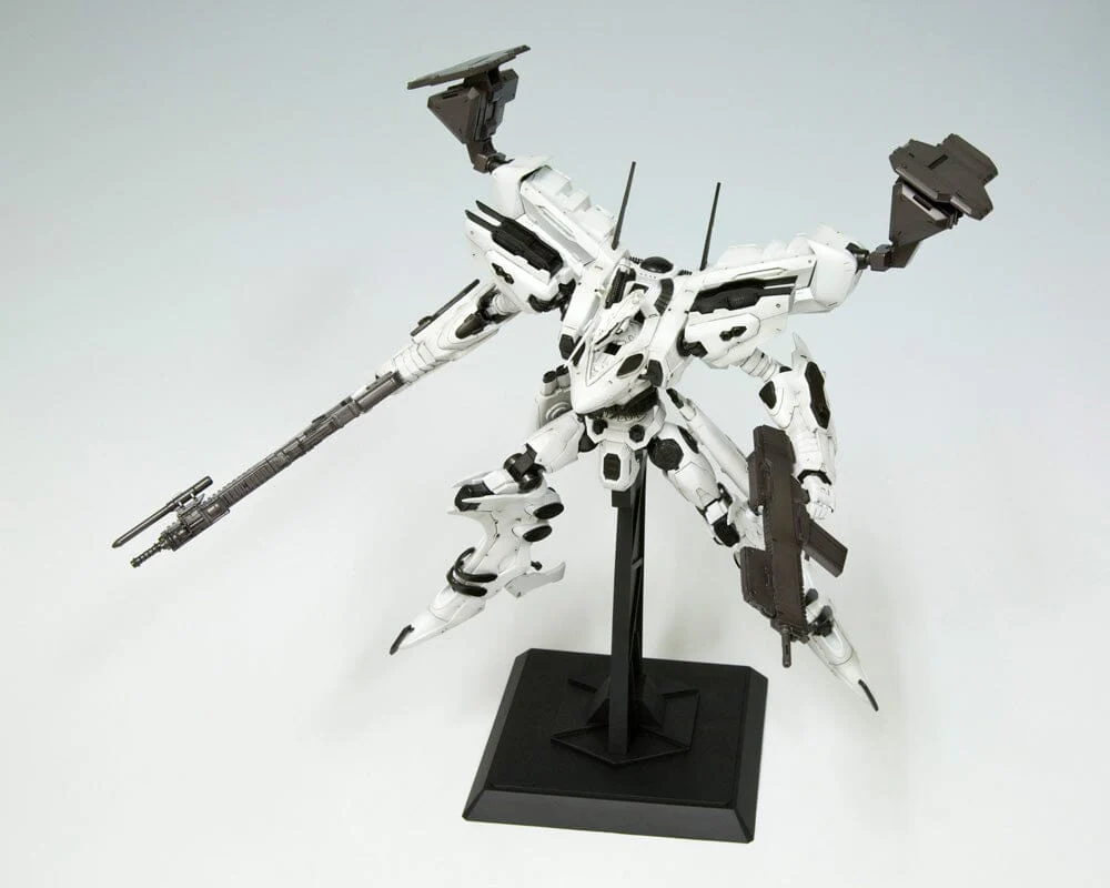 Armored Core Variable Infinity White Glint (Line Ark) Model Kit - Image 9