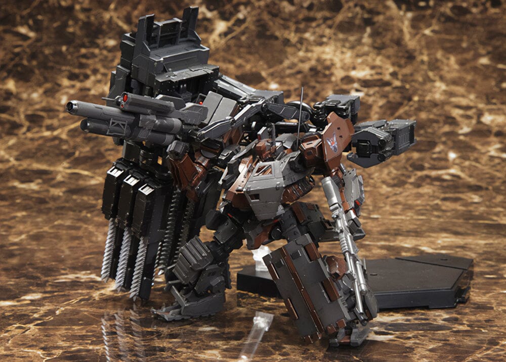 Armored Core V Variable Infinity UCR-10/A Vengeance Model Kit (Reissue) - Image 10