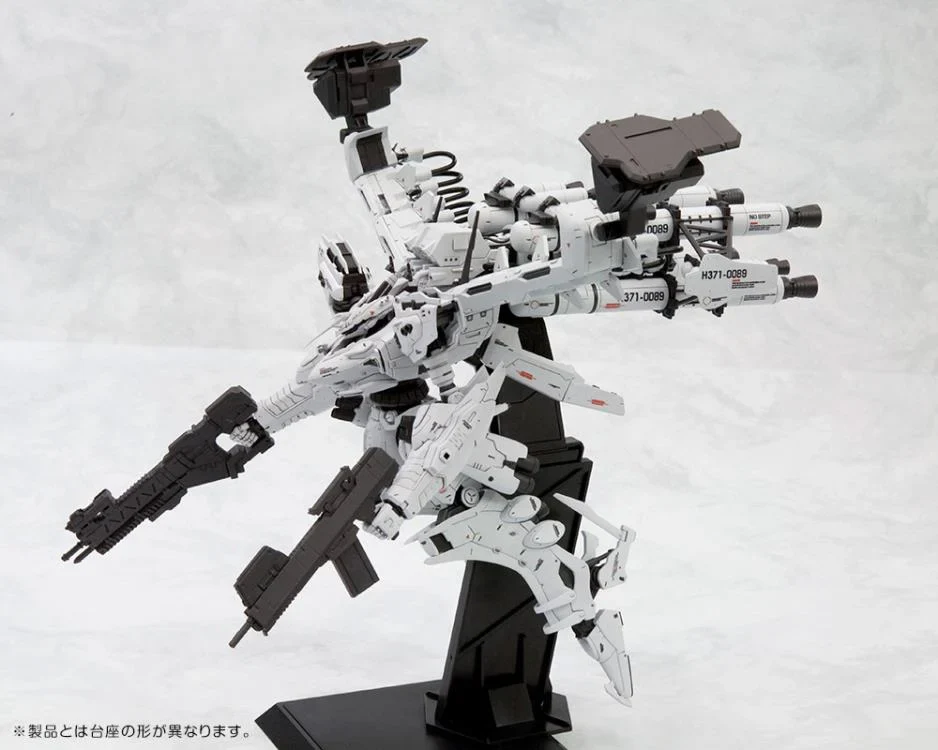 Armored Core Variable Infinity Lineark White Glint & V.O.B. 1/72 Scale Model Kit Set - Image 10