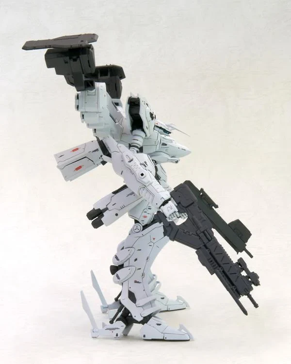 Armored Core Variable Infinity Lineark White Glint & V.O.B. 1/72 Scale Model Kit Set - Image 16