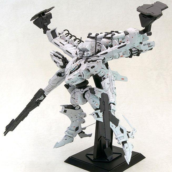 Armored Core Variable Infinity White Glint & V.O.B. Model Kit Set - Image 3