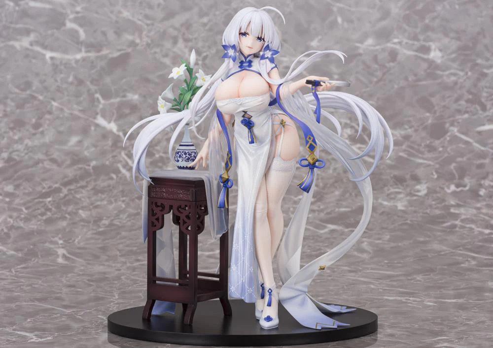 Azur Lane Illustrious (Maiden Lily's Radiance Ver.) 1/7 Scale Figure - Image 2