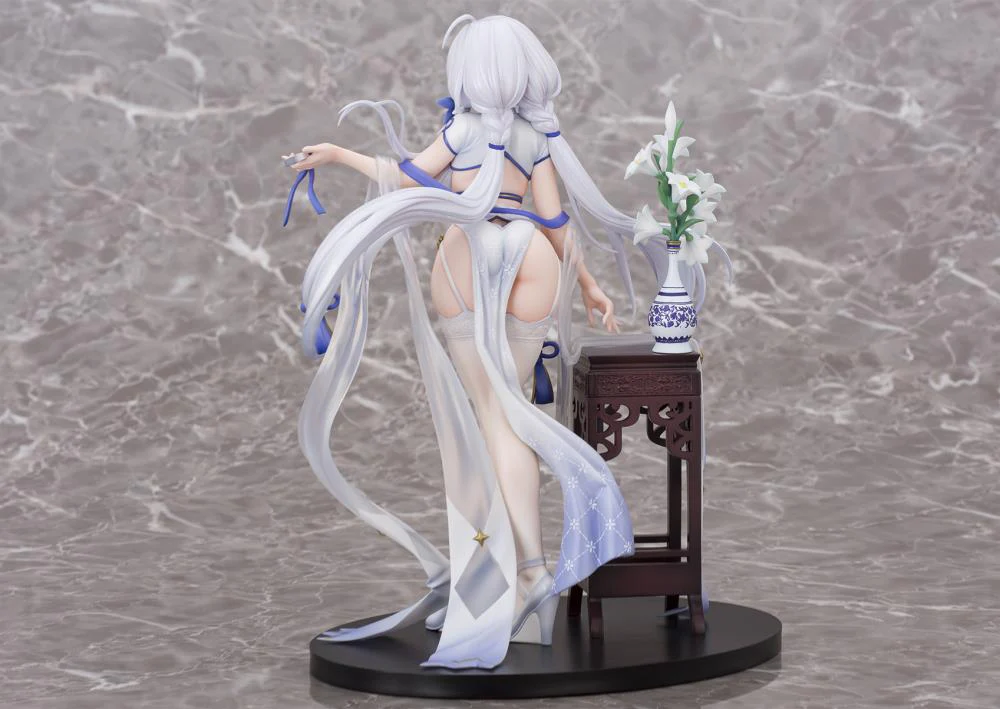Azur Lane Illustrious (Maiden Lily's Radiance Ver.) 1/7 Scale Figure - Image 4