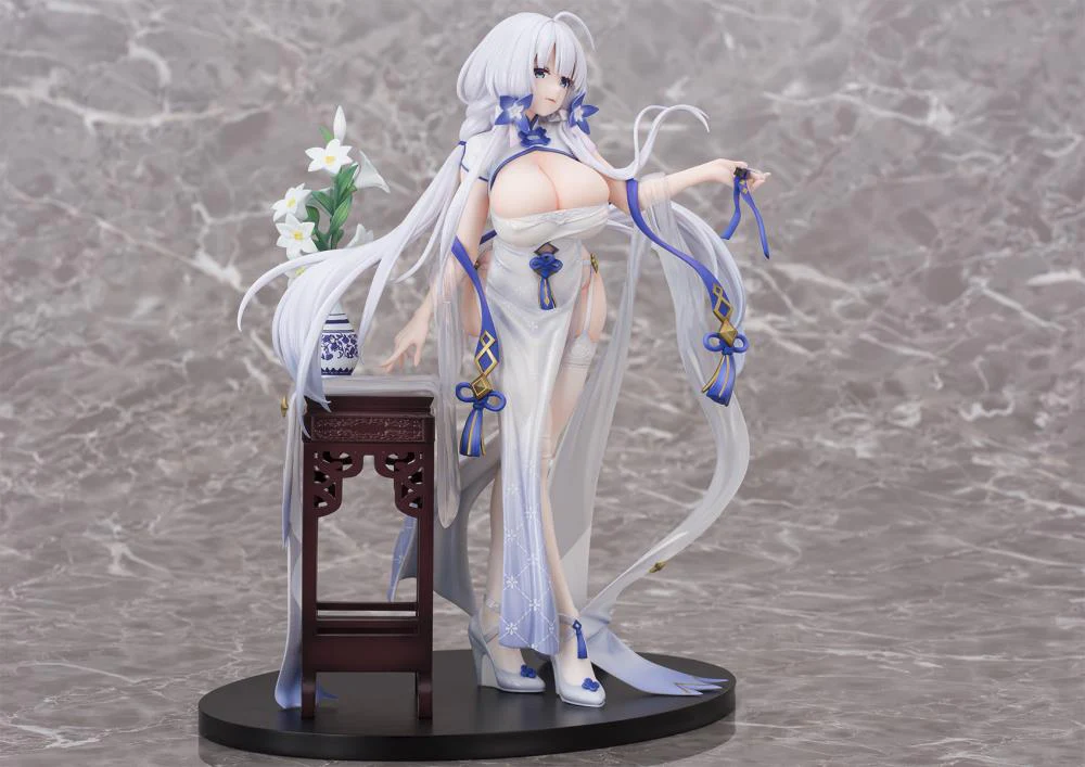 Azur Lane Illustrious (Maiden Lily's Radiance Ver.) 1/7 Scale Figure - Image 6