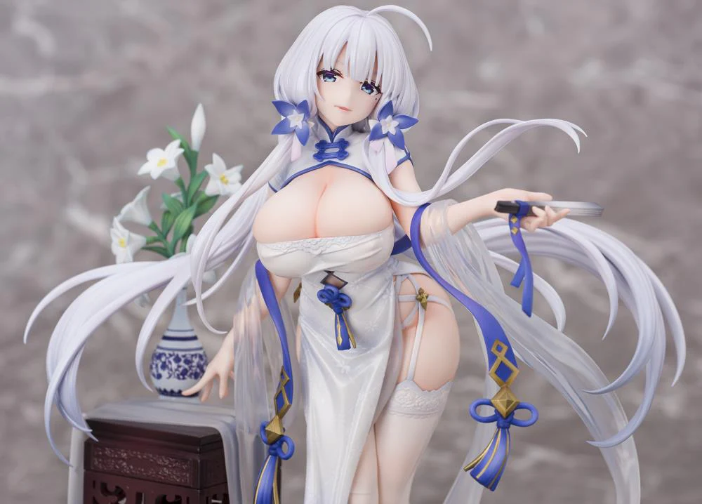 Azur Lane Illustrious (Maiden Lily's Radiance Ver.) 1/7 Scale Figure - Image 8