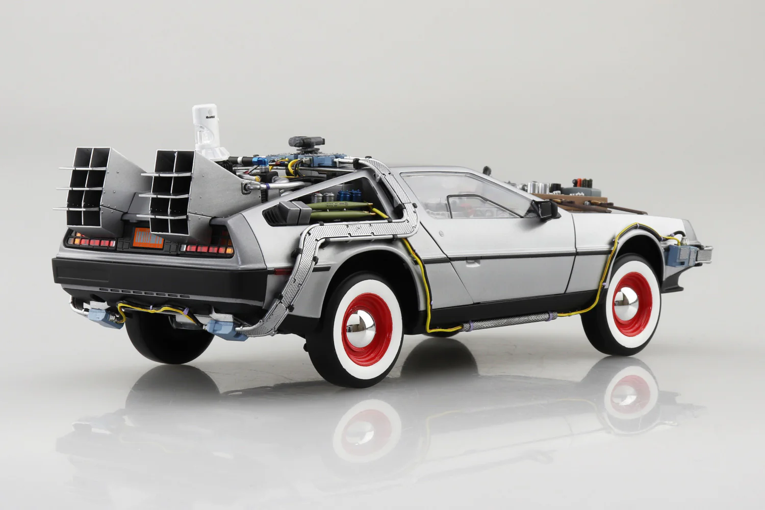 Back to the Future III Movie Mecha No.BT-03 Time Machine 1/24 Scale Model Kit - Image 2
