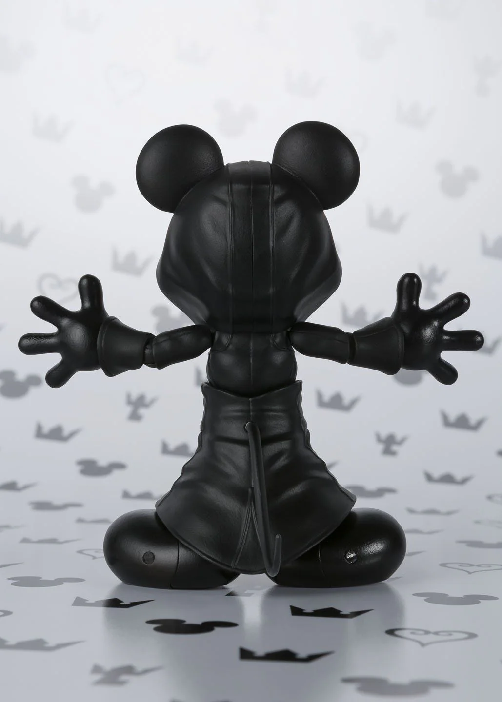 Bandai Tamashii Nations S.H.Figuarts King Mickey Kingdom Hearts II Action Figure - Image 4