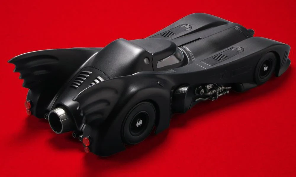 Batman (1989) Batmobile 1/35 Scale Model Kit - Image 3