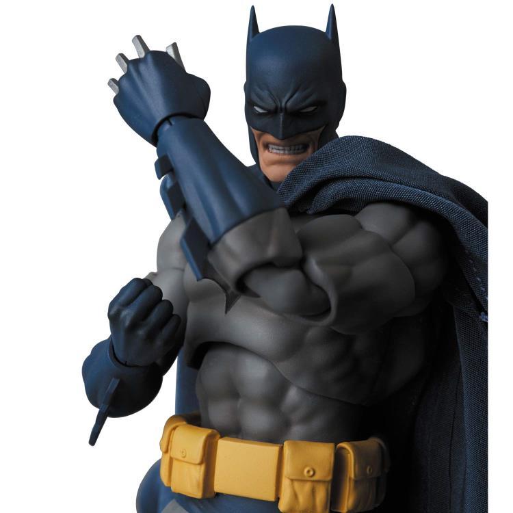 Batman Hush MAFEX No.105 Batman Action Figure - Image 8